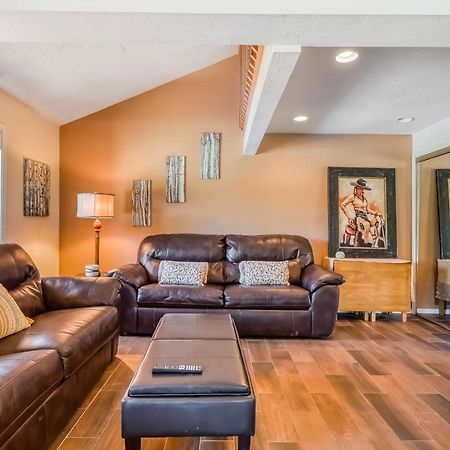 Lovely Lifts West Getaway Red River Exterior foto