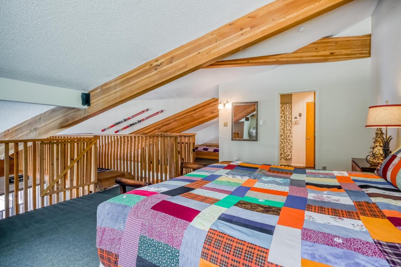 Lovely Lifts West Getaway Red River Exterior foto