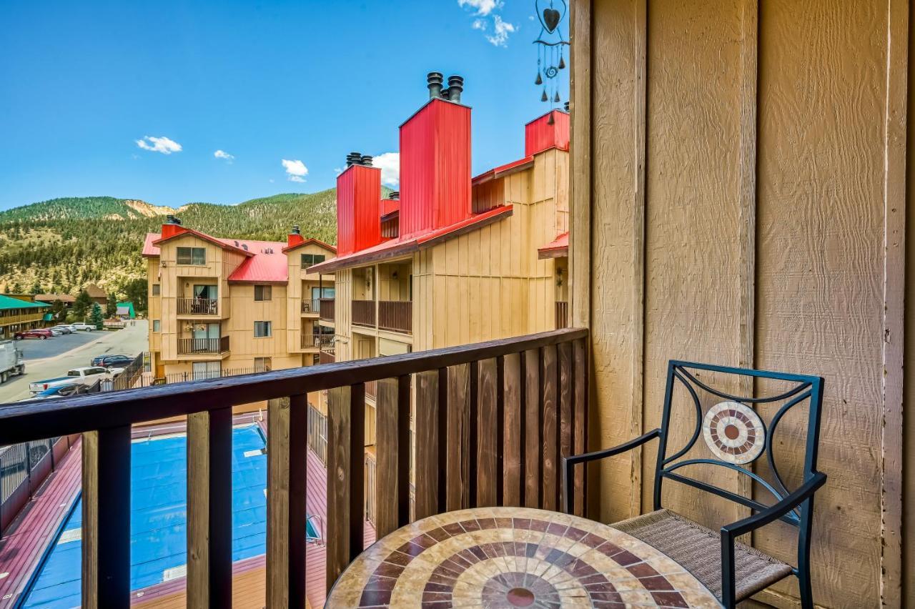 Lovely Lifts West Getaway Red River Exterior foto